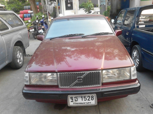 VOLVO 740 เครื่อง 1 J.  2400 cc  มี ABS. ติดแก๊ส LPG  ติดต่อ 081-427-3941
