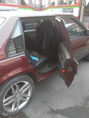 VOLVO 740 เครื่อง 1 J.  2400 cc  มี ABS. ติดแก๊ส LPG  ติดต่อ 081-427-3941