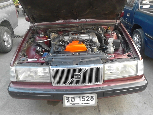 VOLVO 740 เครื่อง 1 J.  2400 cc  มี ABS. ติดแก๊ส LPG  ติดต่อ 081-427-3941