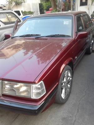 VOLVO 740 เครื่อง 1 J.  2400 cc  มี ABS. ติดแก๊ส LPG  ติดต่อ 081-427-3941