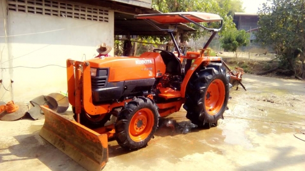 4508 สภาพดีมากยางใหม่4เส้นไม่มีจุดรั่วซึม ถ่ายของเลวเปลียนกรองทุกจุดอุปกรณ  เอาไปไม่ต้องซ่อมใช้งานได้เลยเอาคันนี้ไปไม่ผิดหวังครับ