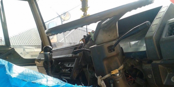 ขายสิบล้อดั้มMITSUBISHI FN527 MA-1xxxx เครื่อง6D16 195แรงสภาพพร้อมใช้งาน เครื่องเกียร์ดี เอกสารเล่มทะเบียนพร้อมโอน