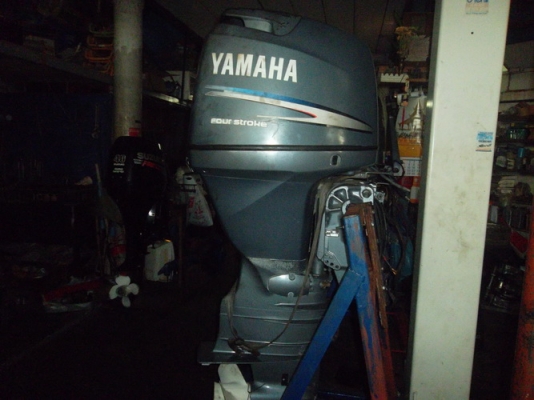 เครื่องเรือYAMAHA 100 hp four stoke