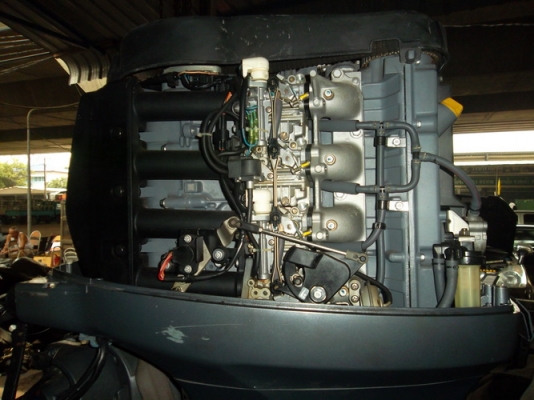 เครื่องเรือYAMAHA 100 hp four stoke เครื่องเรือYAMAHA 100 hp four stoke