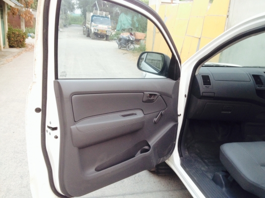 ขาย Vigoตอนเดียว2013 สีขาว แถวเมืองทอง รายละเอียดข้างในจ้า ขาย Vigoตอนเดียว2013 สีขาว แถวเมืองทอง รายละเอียดข้างในจ้า