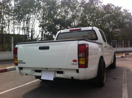 ขายด่วน  ALL NEW ISUZU D-MAX CAP 4 (ตัวเตี้ย/S) ปี 2013 (สีขาว) วิ่ง 42,000 กม