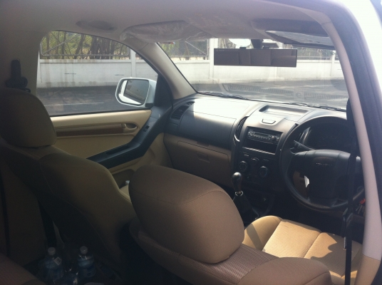 ขายด่วน  ALL NEW ISUZU D-MAX CAP 4 (ตัวเตี้ย/S) ปี 2013 (สีขาว) วิ่ง 42,000 กม