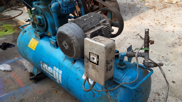 ปั้มลม Meiji 7.5 แรง ถัง 240 L