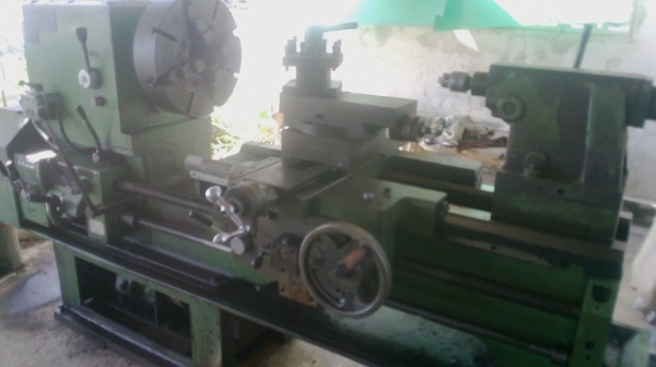 แท่นกลึง 6 ฟุต 2 เพลา รุ่นหนัก พร้อมใช้งาน สภาพสวย ๆ ด่วน !!! 98,000