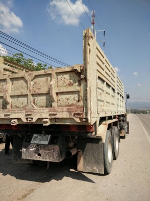 **ขายแล้วครับขอบคุณ Truck2hand ขาย10ล้อ2เพลาดั้ม สวยบาง HINO FM2K 260HP ปี39 FM2KNLD K13D-E 260แรง เครื่องเดิมเกียร์เดิม 260แรง แน่นๆแห้งดี แรงดี เกียร์ดีไม่มีหลุด ช่วงล่างเดิม คัสซีสวย ไม่ปะไม่ดาม สโลวเดิม กระบะดั้มเหล็กสภาพดี เดิมบาง ไม่โก่ง ไม่ผุ พื้นด