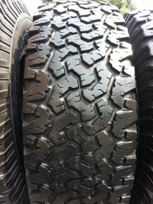 ขายยาง BF 31 พร้อมล้อ ขายยาง BF 31 พร้อมล้อ