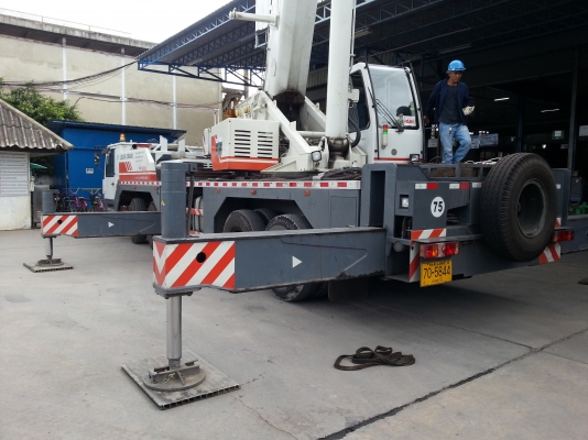 บริษัท หลุยส์เครน แอนด์ ทรานสปอร์ต บริษัท หลุยส์เครน แอนด์ ทรานสปอร์ต