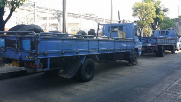 ขาย อีซูซุ NQR 2คันราคาถูกสนใจติดต่อ 0891317489