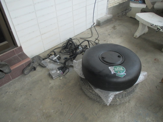 ขายชุดแก๊ส LPG ถังโดนัส ของเวอร์ซุส เพิ่งถอด