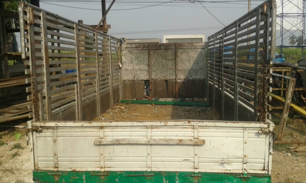 ขายกระบะพร้อมคอก ราคาถูก