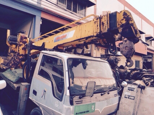 ขาย MITSUBICHI FE337B เครื่อง4D33