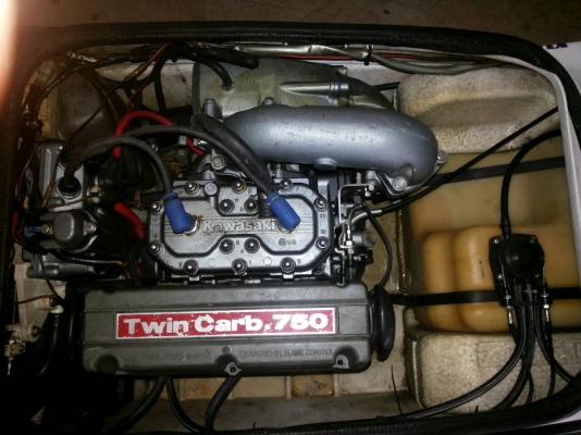 ขายคาวา750  สภาพพร้อมใช้งาน สมบูรณ์มาก สามารถทดลองเรือได้ (มีบึงให้ลอง)