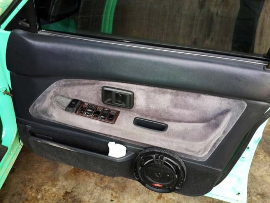 toyota โดเรม่อน เครื่อง 4a เกียร์ออโต้ สีสวยเต็ม เครื่องดี เกียร์เปลี่ยนนิ่มนวล ช่วงล่างดี เลี้ยวไม่ดัง ไม่มีปัญหาความร้อน ภายในเบาะหนังสวย เครื่องเสียง 2 din ดูหนังฟังเพลง กระจกไฟฟ้า 4 บาน แม็กซ์ 15 แอร์หนาวๆเลย ภาษีไม่ขาด เอกสารพร้อมโอน ราคามอไซด์ วิ่งไ