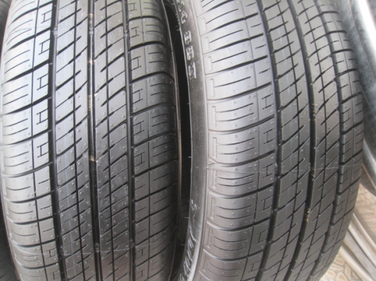 ขายยางป้ายแดง Dunlop sp10 175/65r14 ยางปี14 สนใจติดต่อเล็กคลองสามครับ 081-3747940
