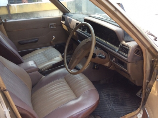 ขายรถโตโยต้า โคโรน่า T133 เครื่องเดิม 1.8 เกียร์ธรรมดา ติดแก๊ส LPG ภายในเบาะเดิมๆสวยไม่มีขาด คอนโทรลเดิม วิทยุCDใช้ได้ ตัวถังเดิมๆสียังเงามีพองบางจุด แม็กกล้วยขอบ13" รถขับดีมาก ทดลองขับได้เลยครับ เอกสารพร้อม ขับกลับได้เลยครับ