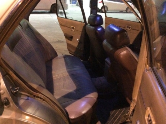 ขายรถโตโยต้า โคโรน่า T133 เครื่องเดิม 1.8 เกียร์ธรรมดา ติดแก๊ส LPG ภายในเบาะเดิมๆสวยไม่มีขาด คอนโทรลเดิม วิทยุCDใช้ได้ ตัวถังเดิมๆสียังเงามีพองบางจุด แม็กกล้วยขอบ13" รถขับดีมาก ทดลองขับได้เลยครับ เอกสารพร้อม ขับกลับได้เลยครับ