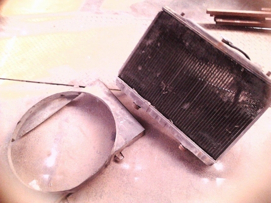 หม้อน้ำ mitsubishi strada