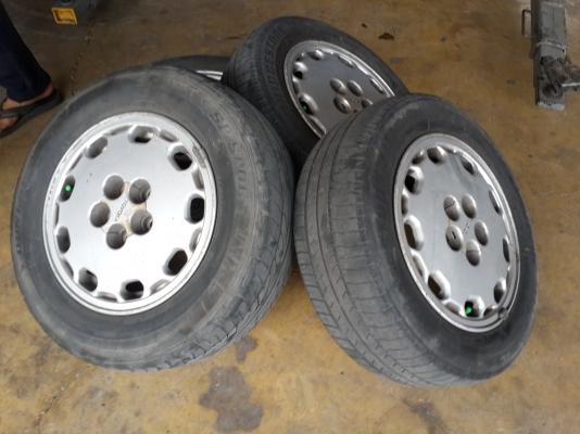 ขอขายล้อแม็กพร้อมยาง