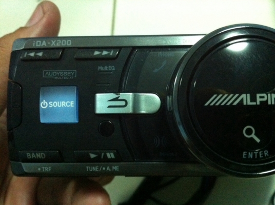 Alpine iDA-X200 USB FM IPOD  BlueTooth 3ปรีเอ้า สภาพสวย มือ2 ญี่ปุ่น