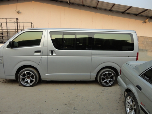 ขายรถตู้ปี 2005หลังคา เตี้ย แบาะครบ ราคา 350000 บาท ขายรถตู้ปี 2005หลังคา เตี้ย แบาะครบ ราคา 350000 บาท