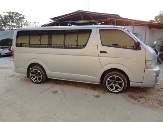 ขายรถตู้ปี 2005หลังคา เตี้ย แบาะครบ ราคา 350000 บาท ขายรถตู้ปี 2005หลังคา เตี้ย แบาะครบ ราคา 350000 บาท