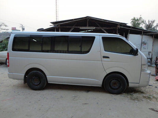 ขายรถตู้ปี 2005หลังคา เตี้ย แบาะครบ ราคา 350000 บาท ขายรถตู้ปี 2005หลังคา เตี้ย แบาะครบ ราคา 350000 บาท