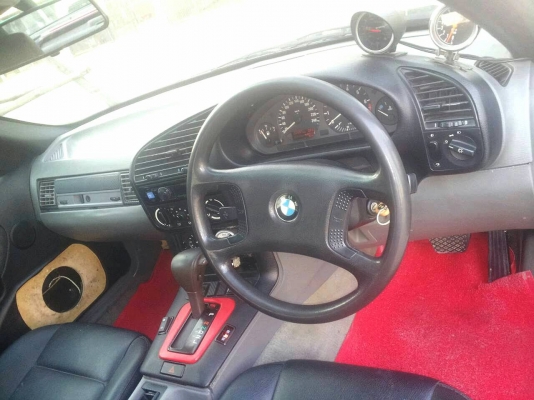 ขายนกแก้วสวยๆซักคันคาบ