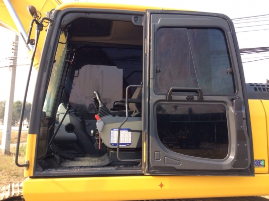 ขายKOMATSU  PC200-8