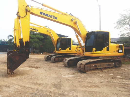 ขายKOMATSU  PC200-8