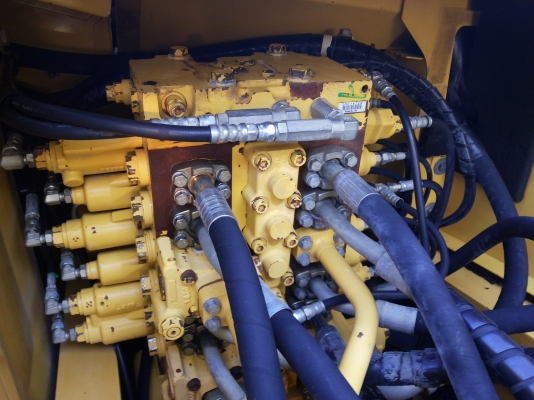 ขายKOMATSU  PC200-8