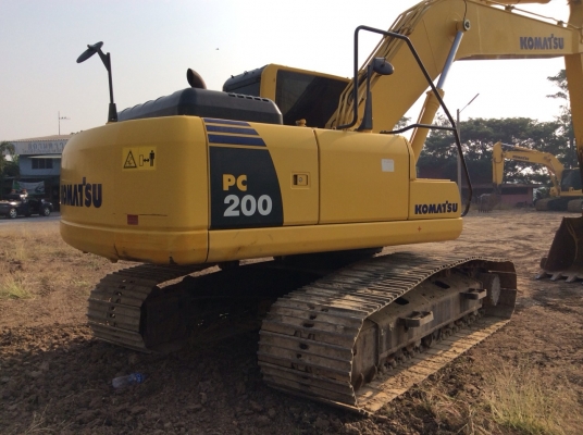 ขายKOMATSU  PC200-8