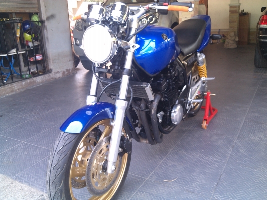 xjr 400สำเนาทะเบียนไม่ขาดต่อ 47000  สนใจโทร 0619835149