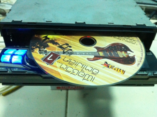 Alpine CDA-9851J CD MP3 FM สไลด์ไฟฟ้า 2ปรีเอ้า 1HDD มือ2 ญี่ปุ่น