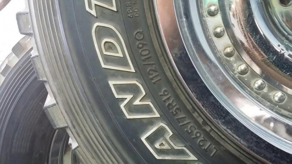 ยางMud 265 75 r16 +แม็กลายตัน RAYS Engineering 16x8ET-0สวยๆ