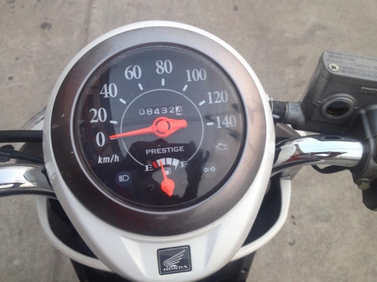 ขาย ฮอนด้า สกู๊ปปี่ไอ สีขาว-เทา ปี 55 สภาพสวย ๆ เดิม ๆ ขาย ฮอนด้า สกู๊ปปี่ไอ สีขาว-เทา ปี 55 สภาพสวย ๆ เดิม ๆ