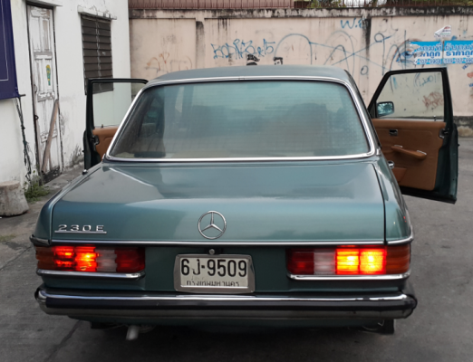 ขายเบนซ์ w123 ราคา 84,000 บาท ติดต่อ คุณเอ๋ 092-6356419