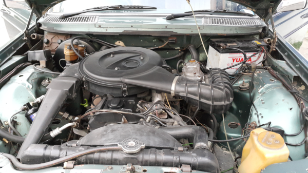 ขายเบนซ์ w123 ราคา 84,000 บาท ติดต่อ คุณเอ๋ 092-6356419