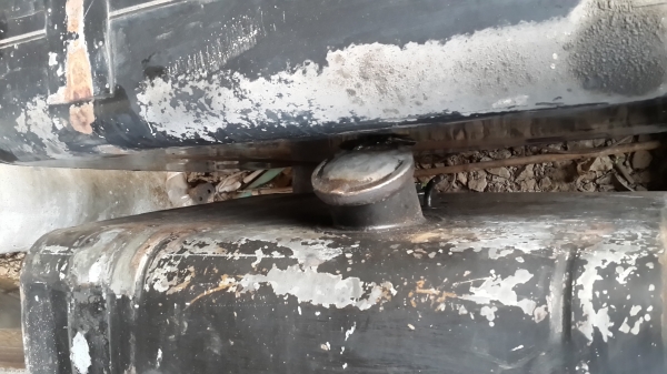 ขายถังน้ำมัน 200 L แท้ ติดรถ lsuzu มี2 ใบ ขายถังน้ำมัน 200 L แท้ ติดรถ lsuzu มี2 ใบ