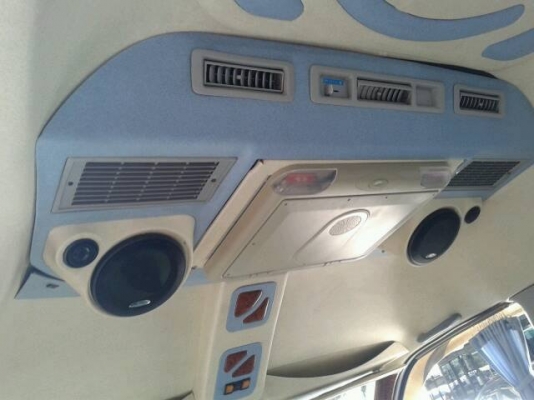 ขายด่วนๆ. รถตู้TOYOTA COMMUTER. ตู้ CNG 2.7 CC   MT 2009 วีไอพี เต็มๆ. ราคา 699,000 บาทค่ะ. โทร 0922726669 ตันหยงค่ะ