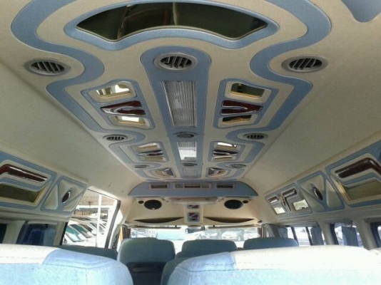 ขายด่วนๆ. รถตู้TOYOTA COMMUTER. ตู้ CNG 2.7 CC   MT 2009 วีไอพี เต็มๆ. ราคา 699,000 บาทค่ะ. โทร 0922726669 ตันหยงค่ะ