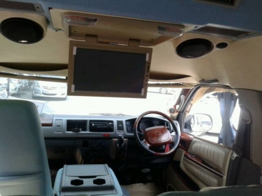 ขายด่วนๆ. รถตู้TOYOTA COMMUTER. ตู้ CNG 2.7 CC   MT 2009 วีไอพี เต็มๆ. ราคา 699,000 บาทค่ะ. โทร 0922726669 ตันหยงค่ะ