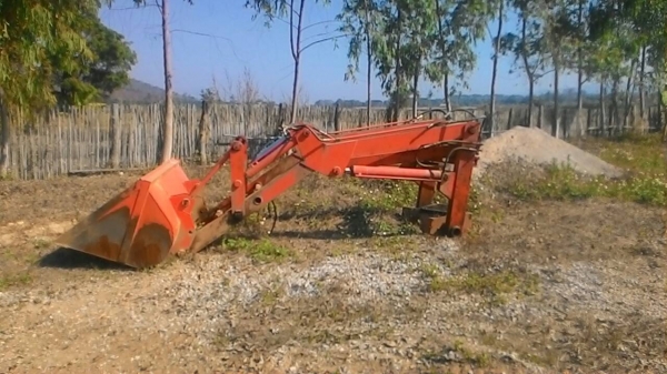 ขายตักบุงกี๋รถ KUBOTA M 7040 M8040  คอนโทรลนอกสภาพดีพร้อมใช้งาน