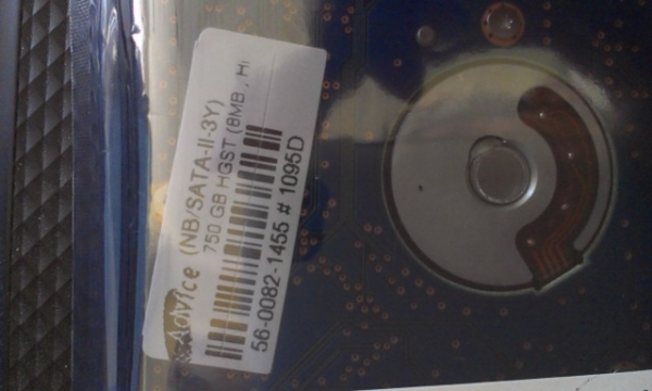 2.5"Hitachi  750 GB.8mb sata2 (NB-SATA-II) ของใหม่