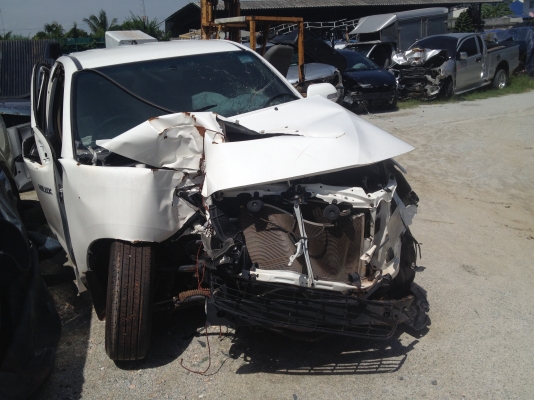 ขายรถชนหนักมีหลายรุ่น คับ