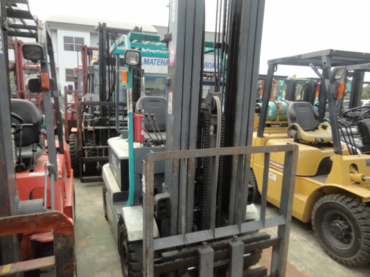 ขายรถโฟล์คลิฟท์ไฟฟ้านั่งขับ shinko  ขนาด 2.5 ตัน อุปกรณ์ครบพร้อมตู้ชาร์จ